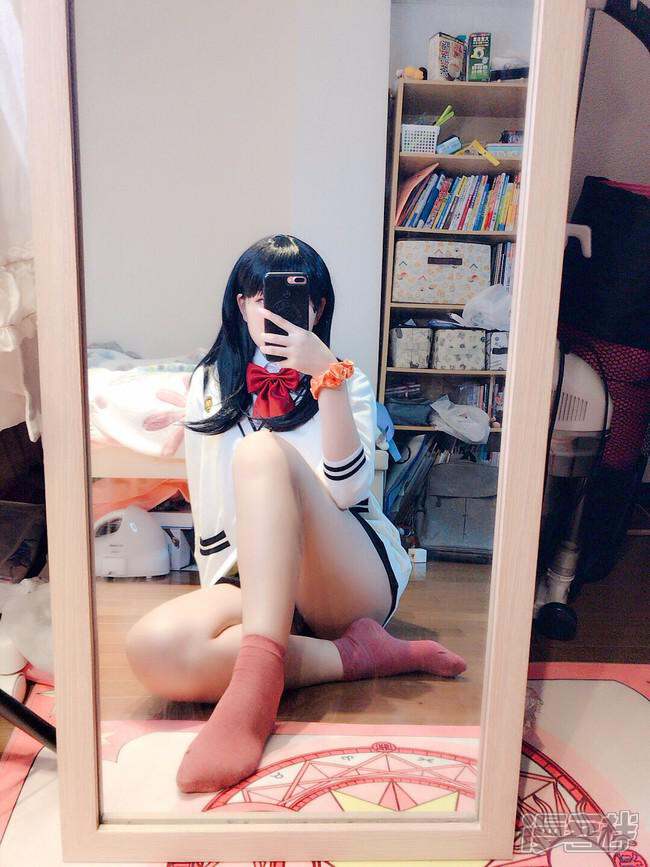 我永远喜欢宝多六花的肉腿